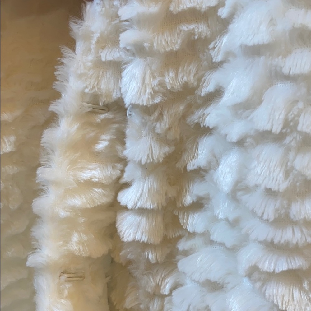 Soft, White Vest, Small/Medium - Picture 5 of 5